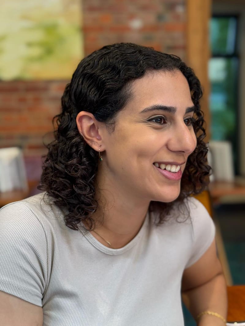 Sara from Squishy team